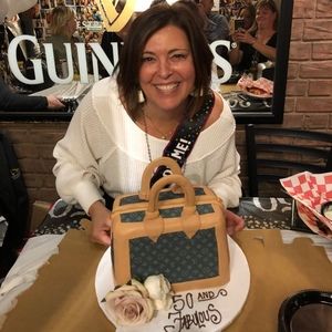 Meet your Posher, Dawn